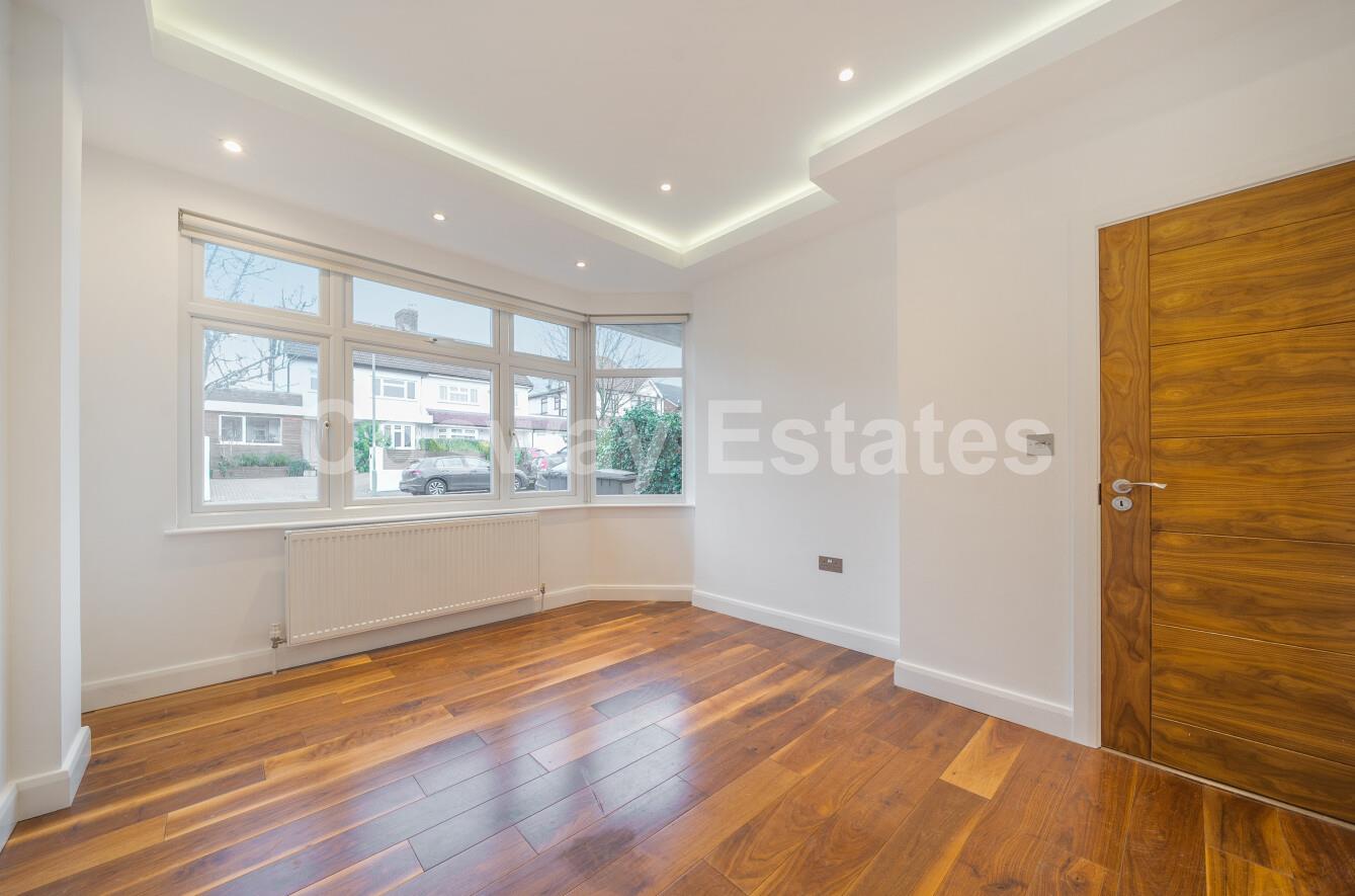 Milton Road, Mill Hill, NW7, Mill Hill